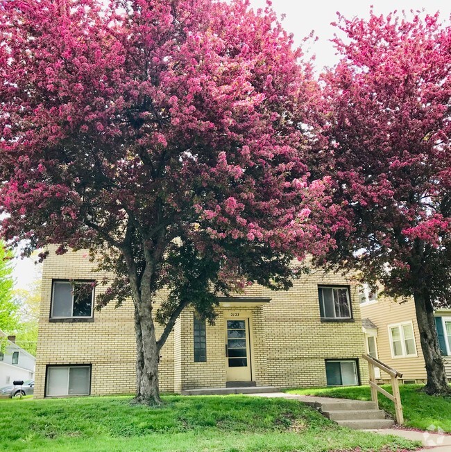 Building Photo - 2123 16th St Unit 1 Rental