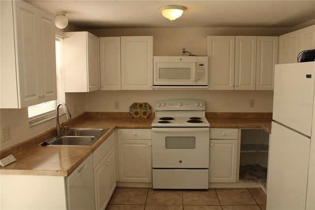 Photo - 3312 26th St W