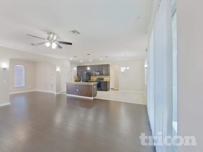 Photo - 33931 Emerald Pond Loop