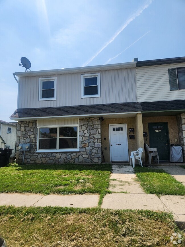 Building Photo - 1100 Vincent Rd Unit A Rental