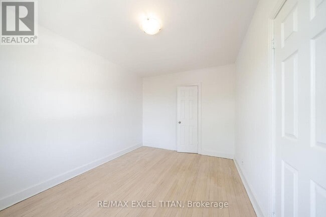 Photo - 1 Mallory Gardens Unit 4