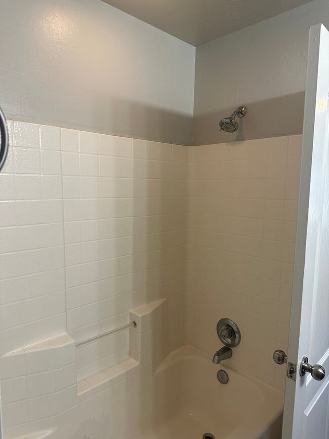 Photo - 3 bedroom, 2 bathroom, 2 car garage