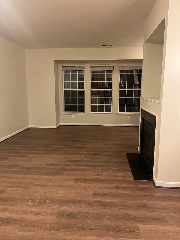 Photo - 22954 Fontwell Square