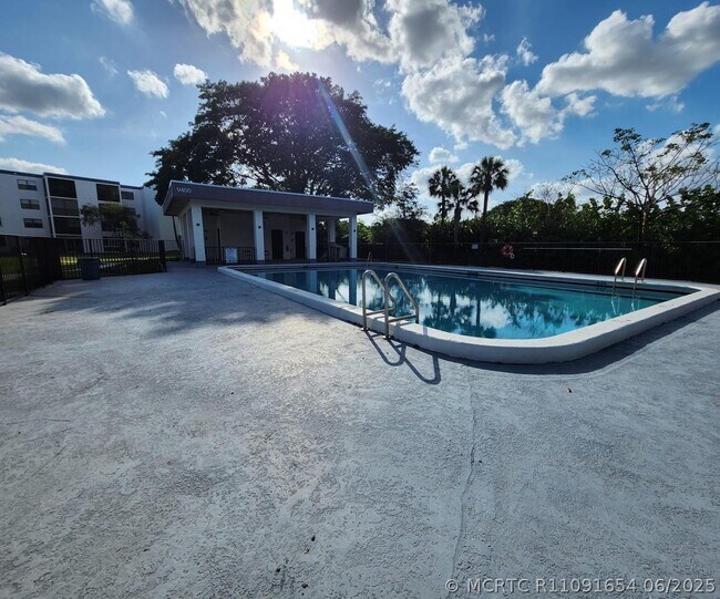 Photo - 9235 SW 8th St Unit 402