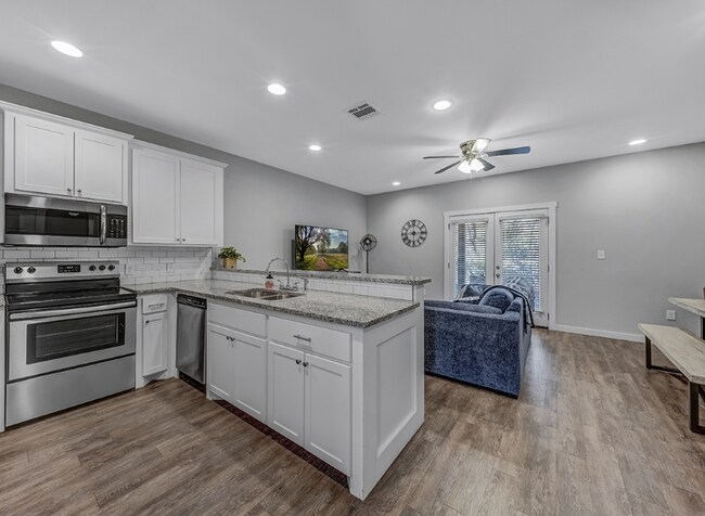 Photo - 3320 Robin Ln