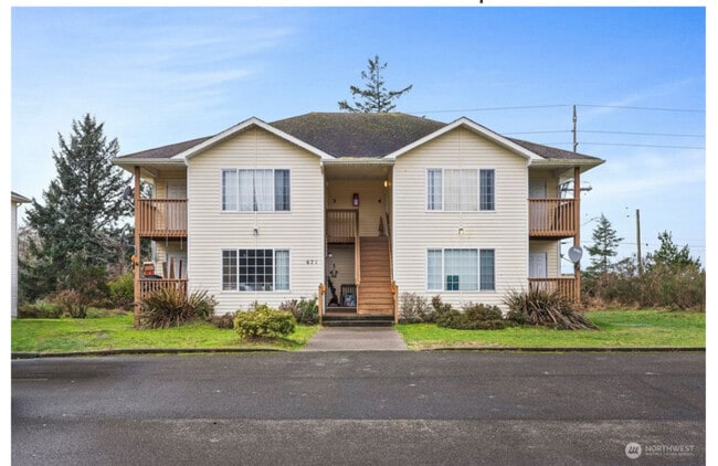 Upper Unit 2 Bedroom 1 Bath - Upper Unit 2 Bedroom 1 Bath