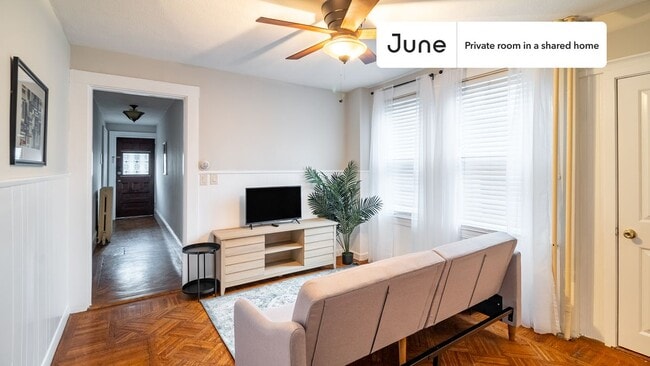 Photo - Room in Shared 3 bed/1 bath home Unidad C