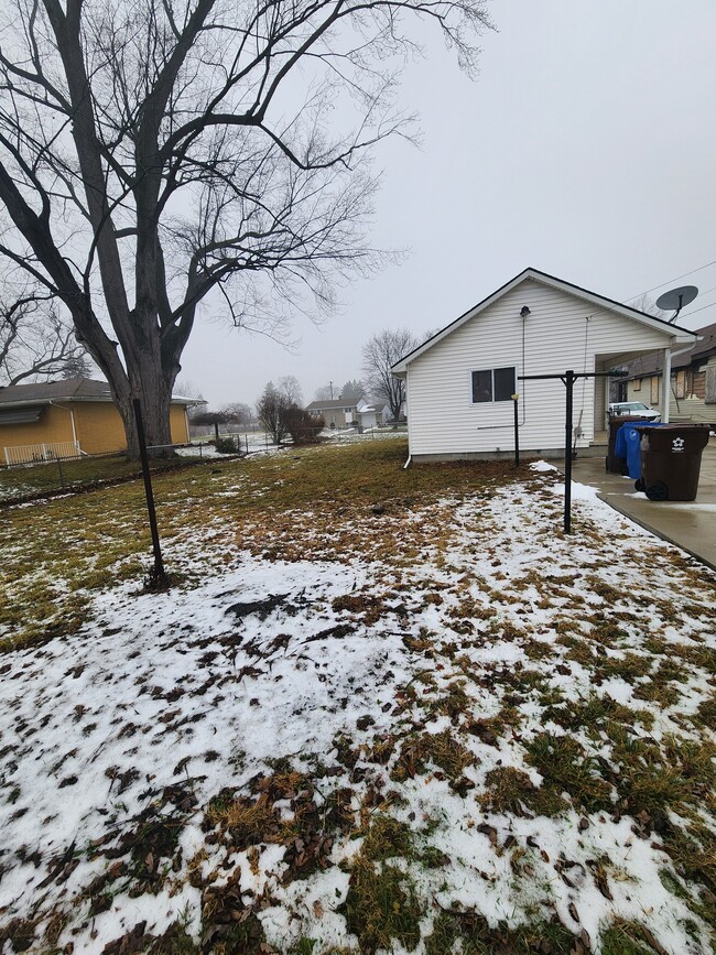 Photo - 26233 Penn St