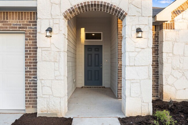 Photo - 1533 Soap Rock Ln