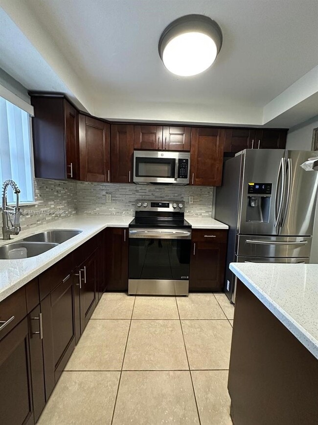 Photo - 13707 Kendale Lakes Cir Condo Unit 110