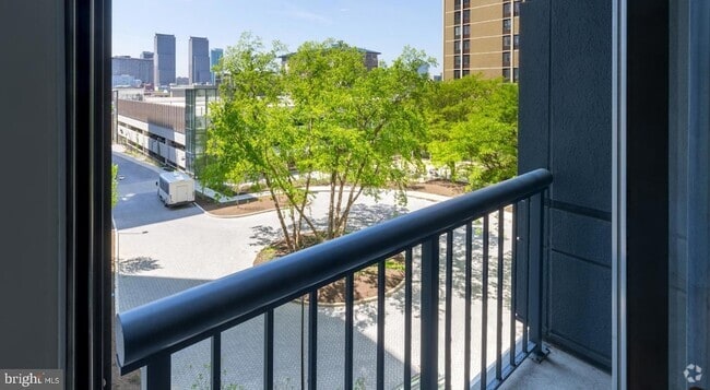 Building Photo - 450 N 18th St Unit 1B-0741 Rental