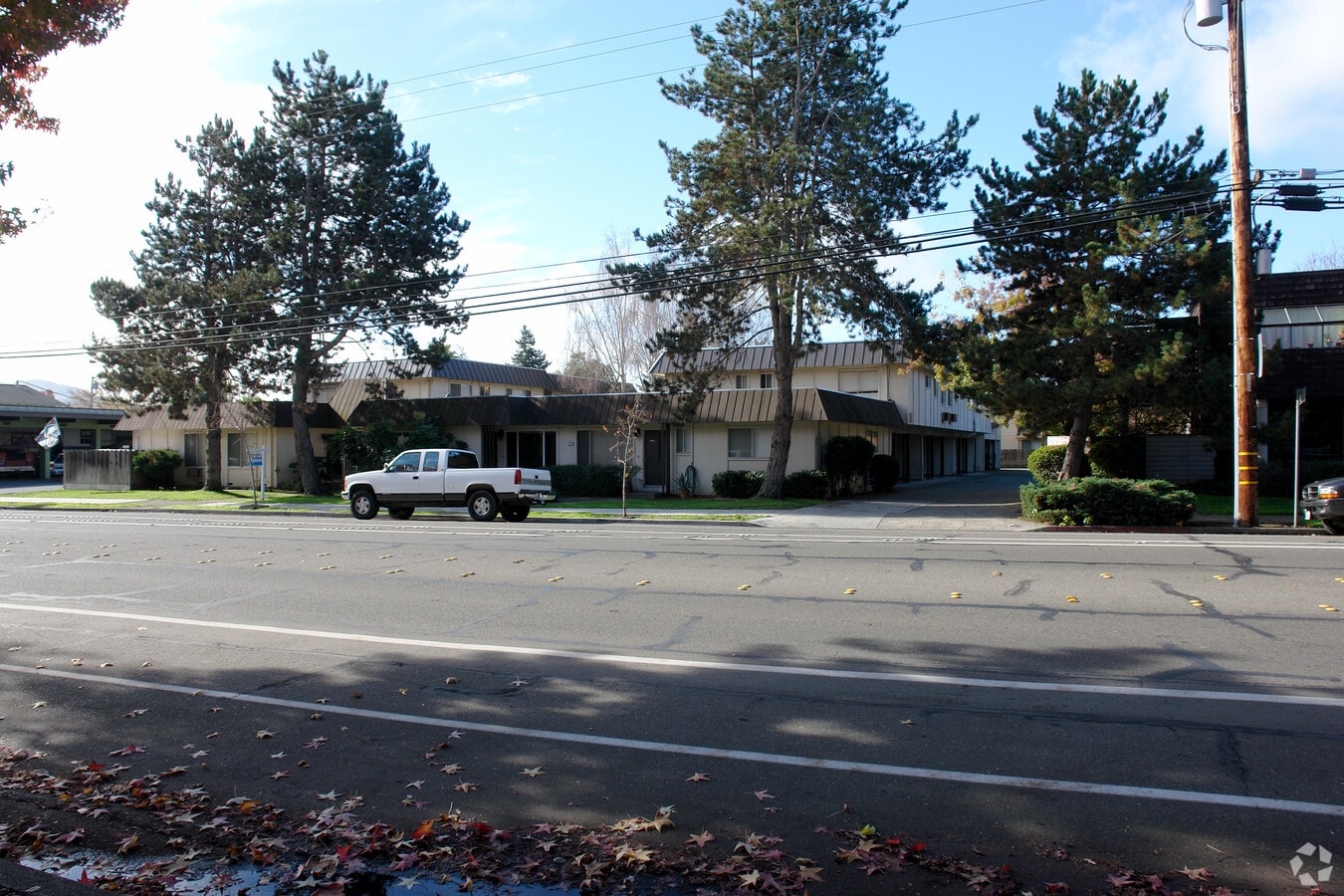 Summerfield Apartments - Summerfield Apartments