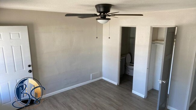 Photo - 1104 W Broadway St