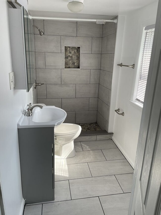 Photo - $500 off 1st Month!!! Charming Three-Bedroom Home in Cedmont!