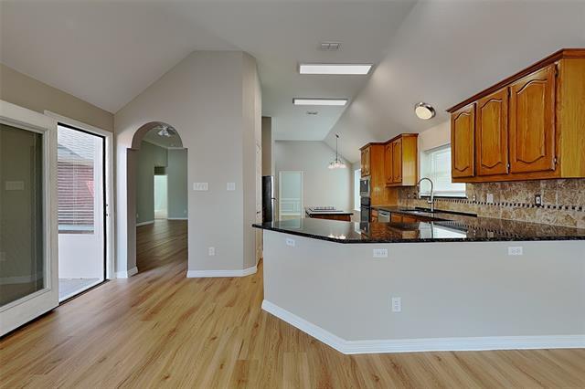 1527 Jeanette Way