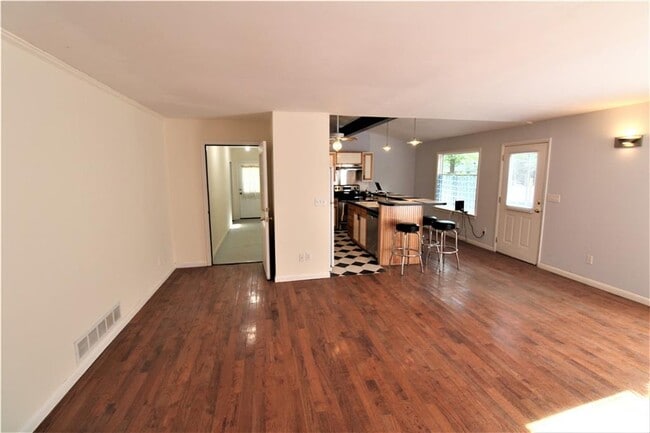 Photo - 979 Chestnut Oak Ct