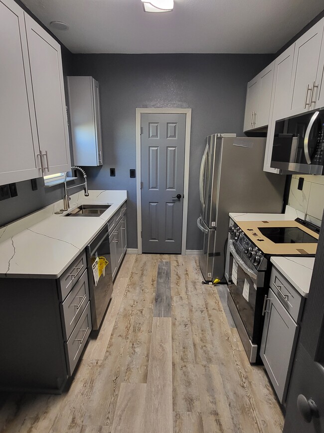 Photo - 1806 N 7th Ave