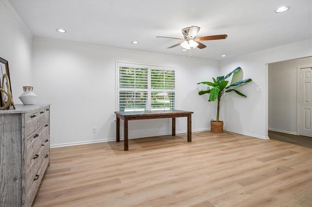11070 Delford Cir