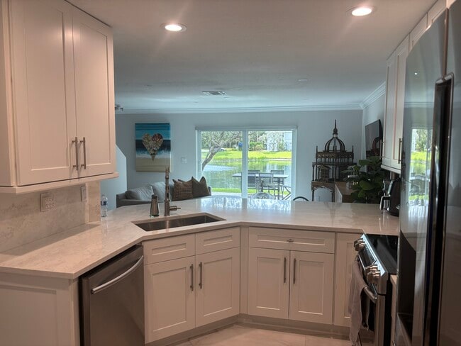 Building Photo - 16207 Sierra Palms Dr Rental