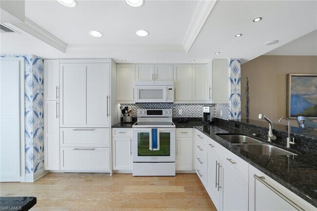355 Park Shore Dr
