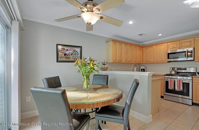 Photo - 17 Nutmeg Ct