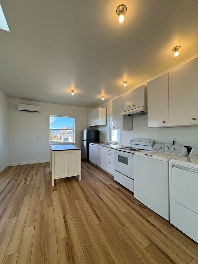Photo - Charming 1-Bedroom, 1-Bath Rental with Exp...