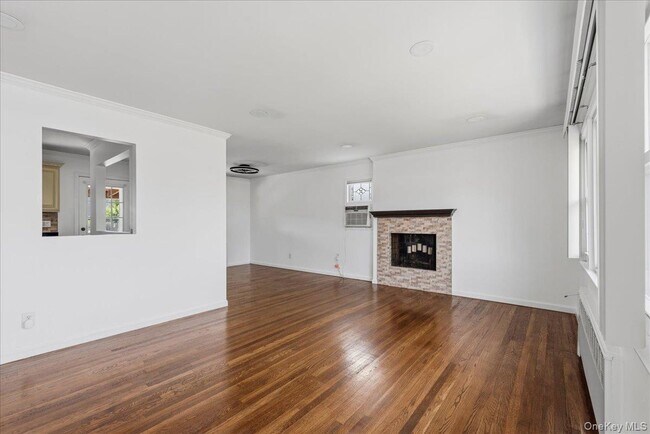 Photo - 4 Cecil Pl