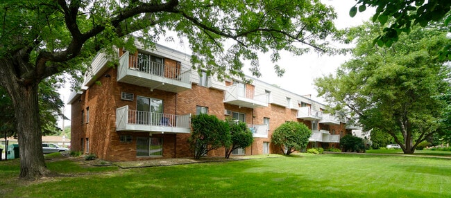 Photo - Lake Phalen Place