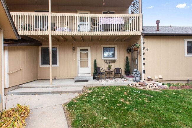 Building Photo - Spacious 2-Bedroom Condo with Garage and Basement