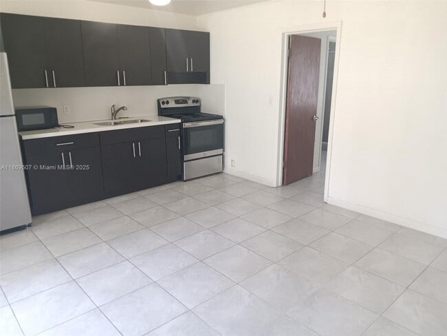 Photo - 2334 Grant St Unit 2336