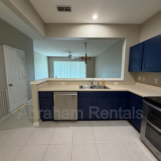 Photo - 5004 Hawkstone Dr