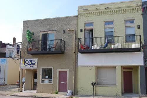 Building Photo - 506 7th St