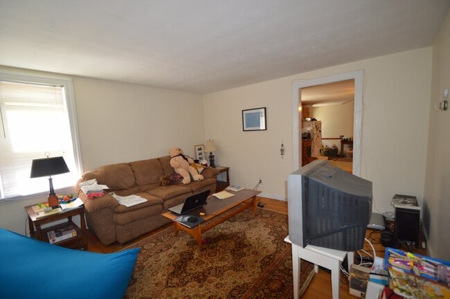 Photo - 69 West St