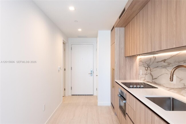 Photo - 77 SE 5th St Unit 1813