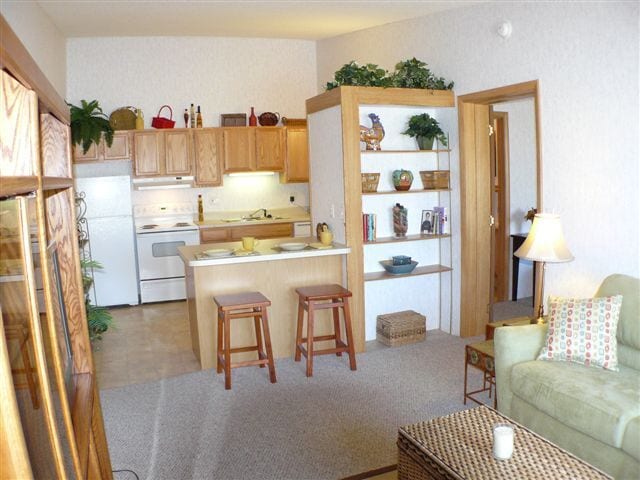 Building Photo - Lyn Terrace Rental