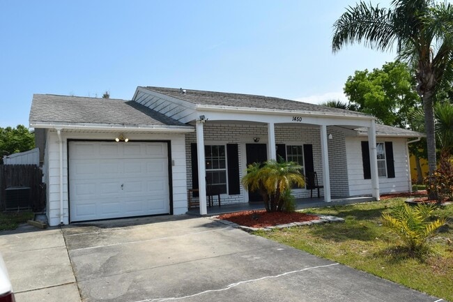 Building Photo - 1450 Creel Rd NE