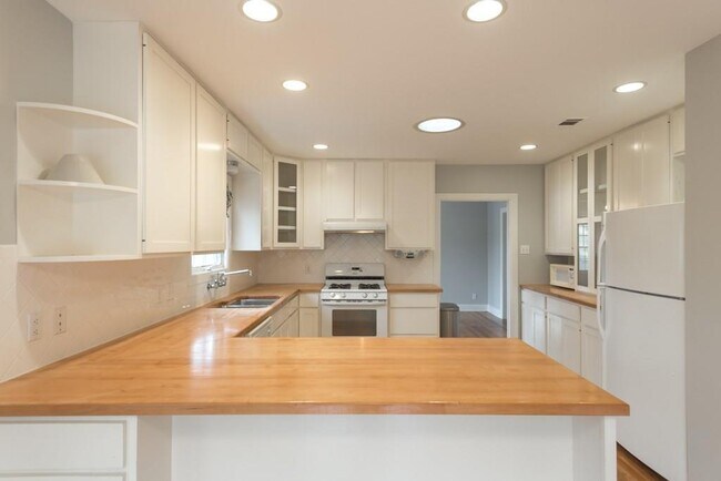 Photo - 4808 Ramsey Ave