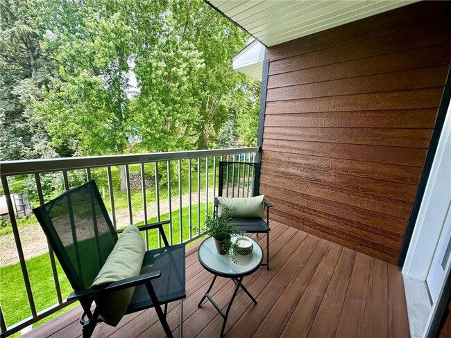 Photo - 116 Renet Path