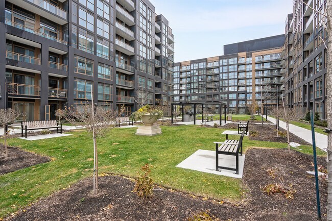 Photo - 2343 Khalsa Gate