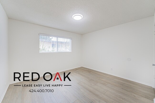 Photo - 2748 Montrose Ave Unit 5