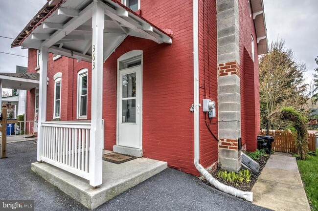 Photo - 363 Boyd St Townhome