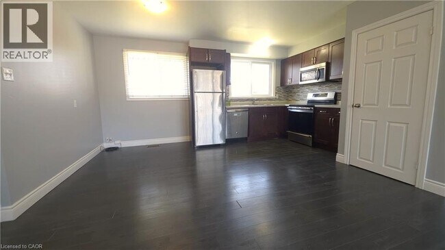 Photo - 98 Palmer Rd