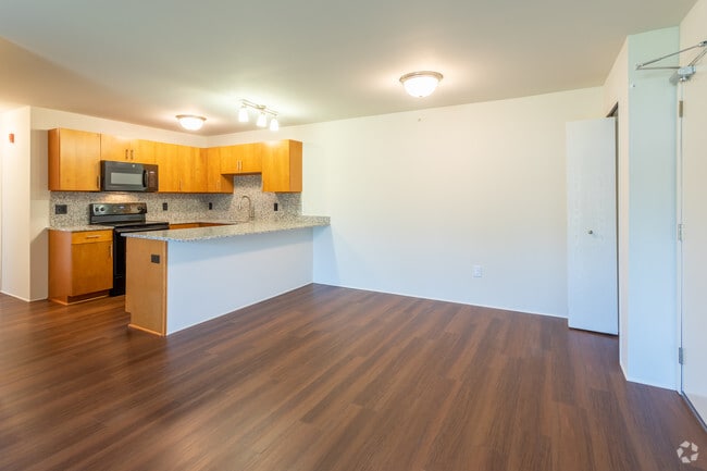 2 BR, 1 BA - Second Floor