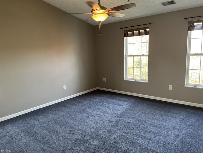 Photo - 2 br, 2 bath Condo - 685 Winding Stream Way