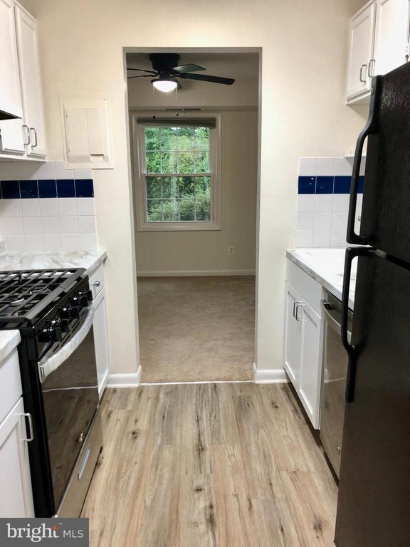 Photo - 3874 Lyndhurst Dr Unit 101