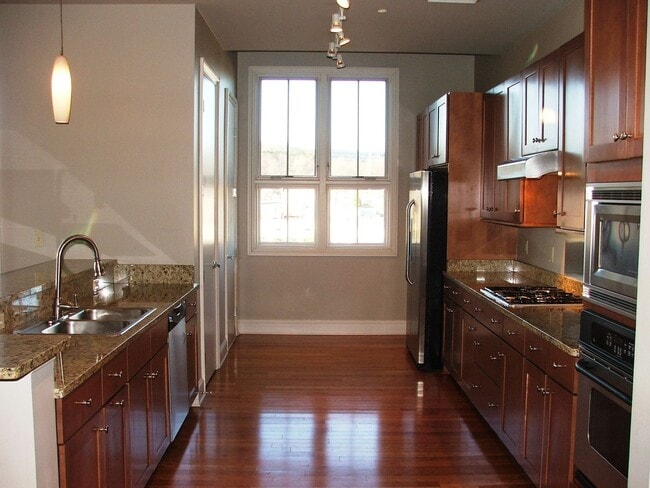 Photo - 3 BR, 2BA SoHo Condo for Rent