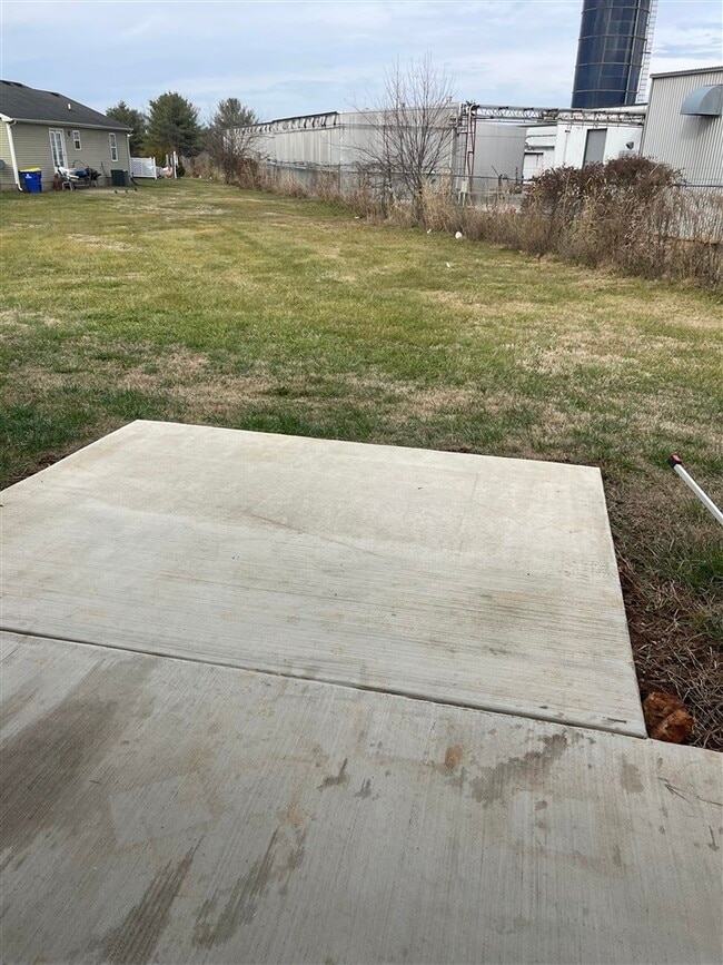 Photo - 515 Hilton Way