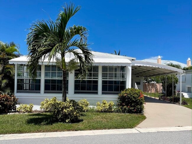 Building Photo - 400 N Hwy A1A Rental