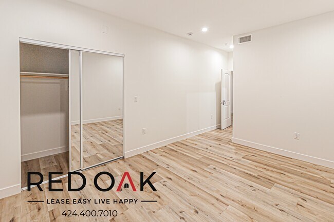 Photo - 5650 Farmdale Ave Unit 3