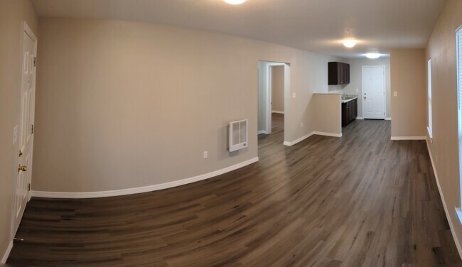 Photo - 638 W Jackson St